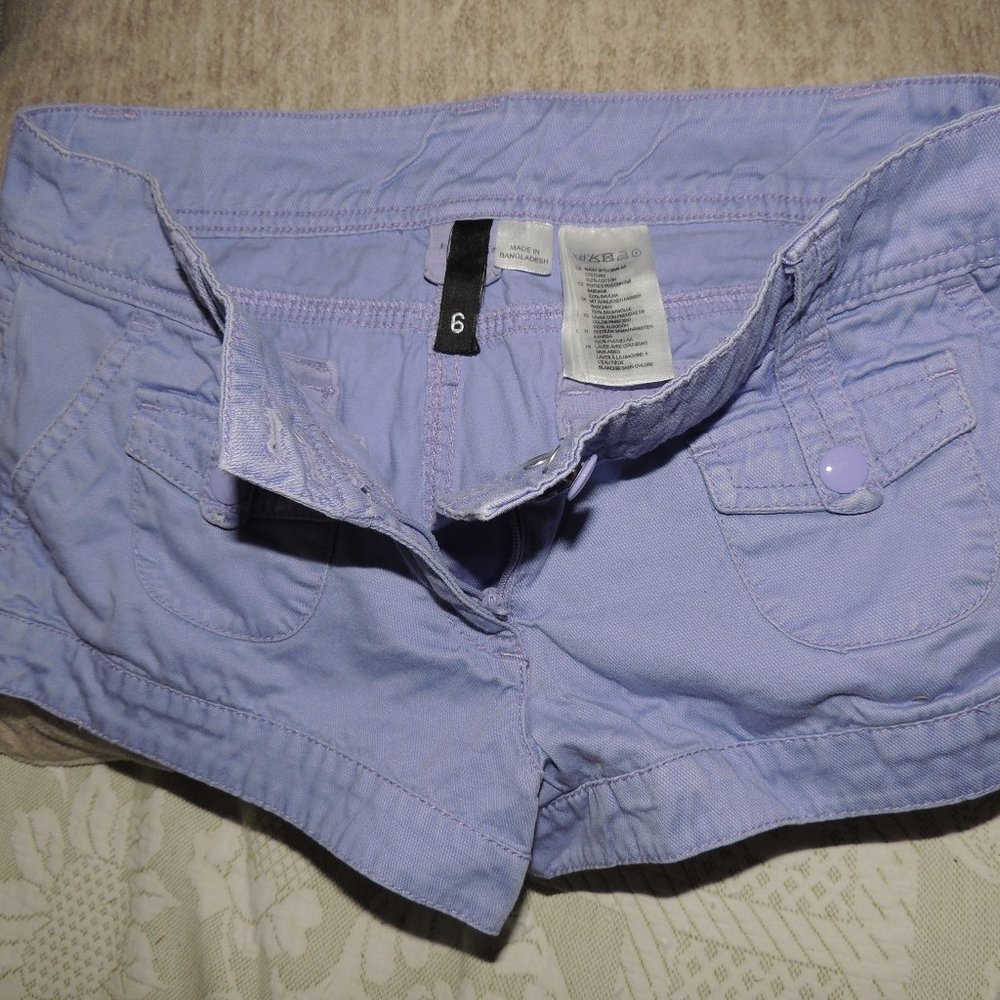 DIVIDED by H&M  lilac shorts size 6